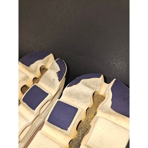 Oncloud Women 9.5 Comfy footwear - Picture 8 of 10